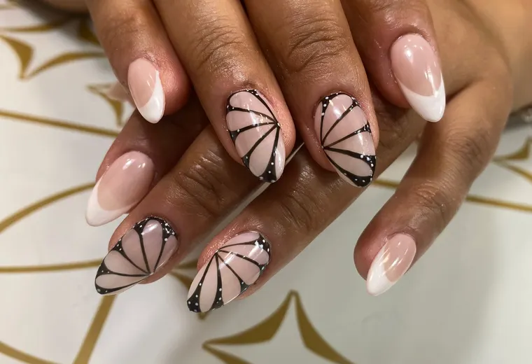 Uñas Sofgel con diseño artístico realizadas en Brilli Nails